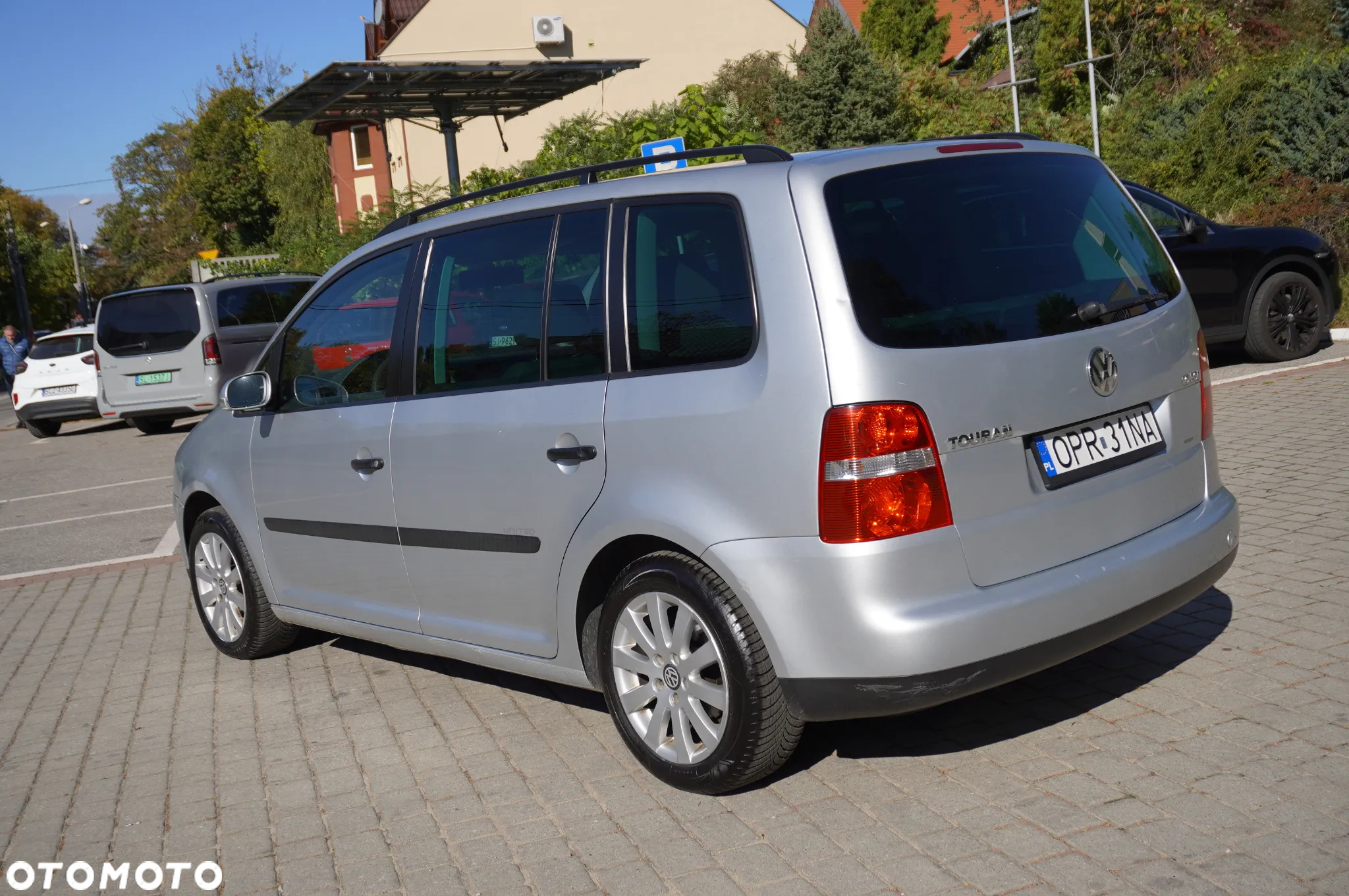 Volkswagen Touran 1.6 FSI Basis - 13