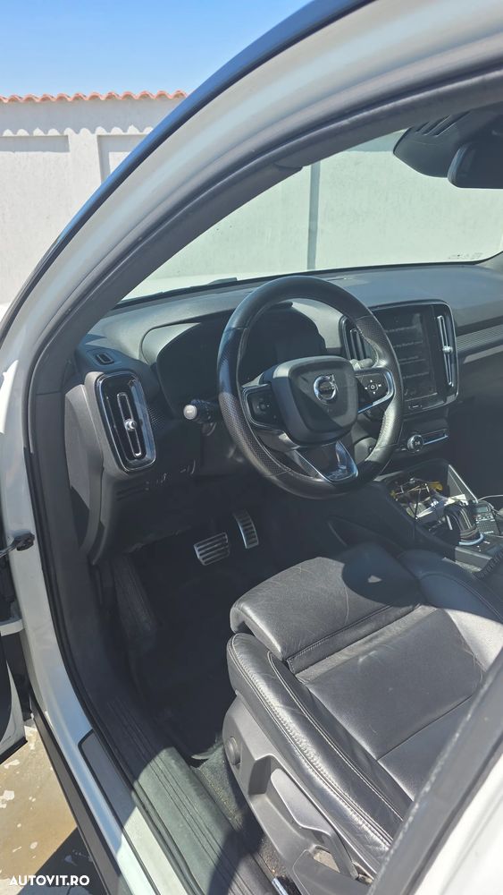 Volvo XC 40 D4 AWD R-Design - 7