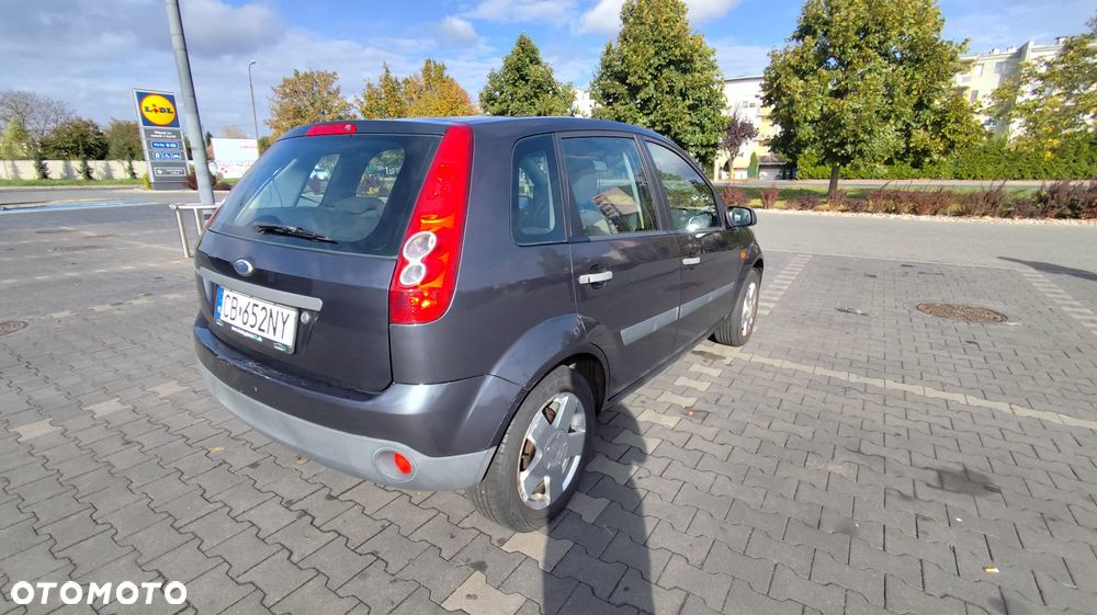 Ford Fiesta 2008 photo 4