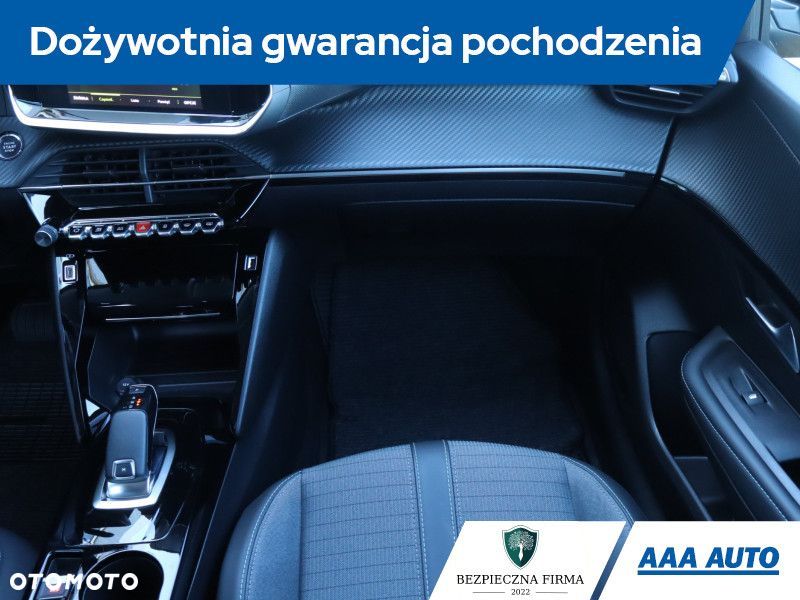 Peugeot 208 - 10
