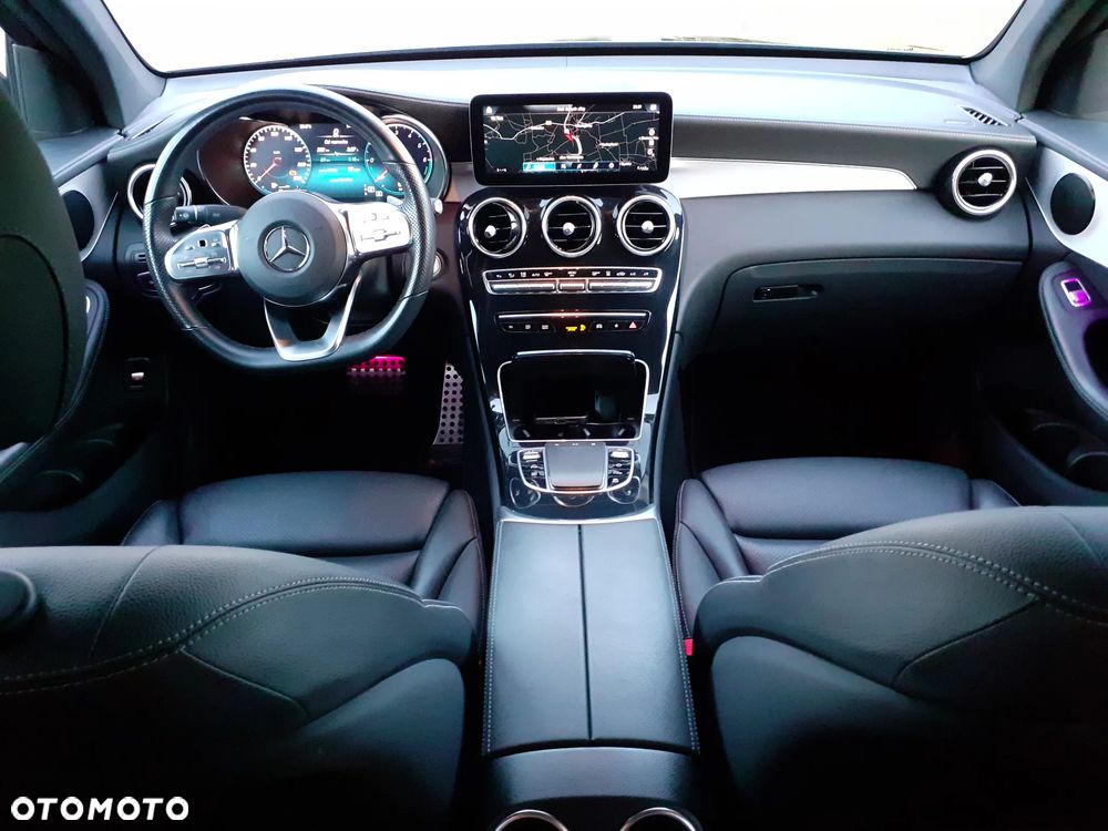 Mercedes-Benz GLC 300 de 4Matic 9G-TRONIC AMG Line - 26
