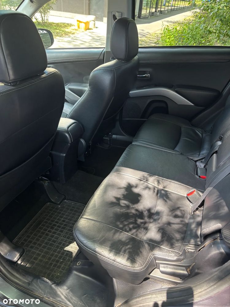 Mitsubishi Outlander 2.0 DID Intense + - 11