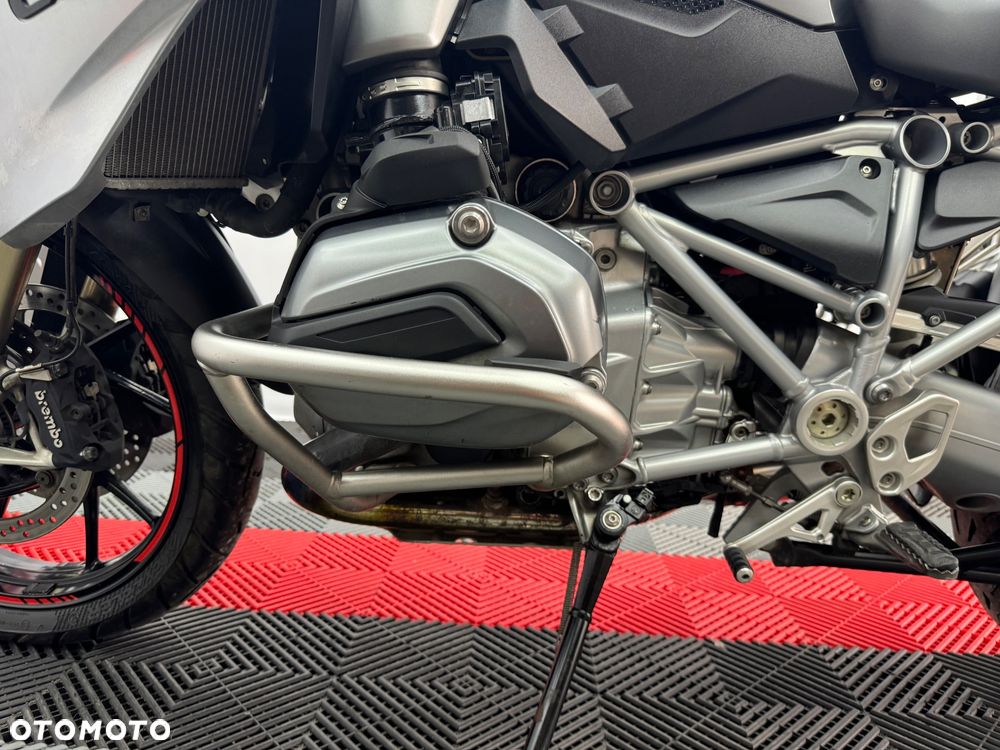 BMW R - 12