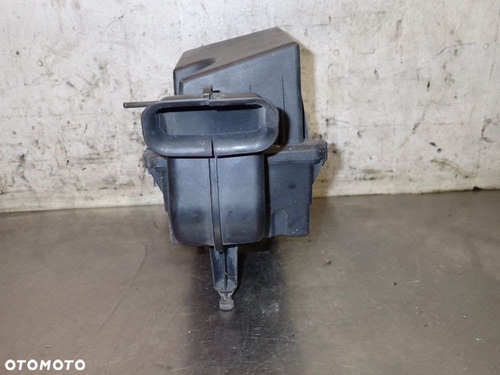 OBUDOWA FILTRA POWIETRZA FORD TRANSIT CONNECT I - 4