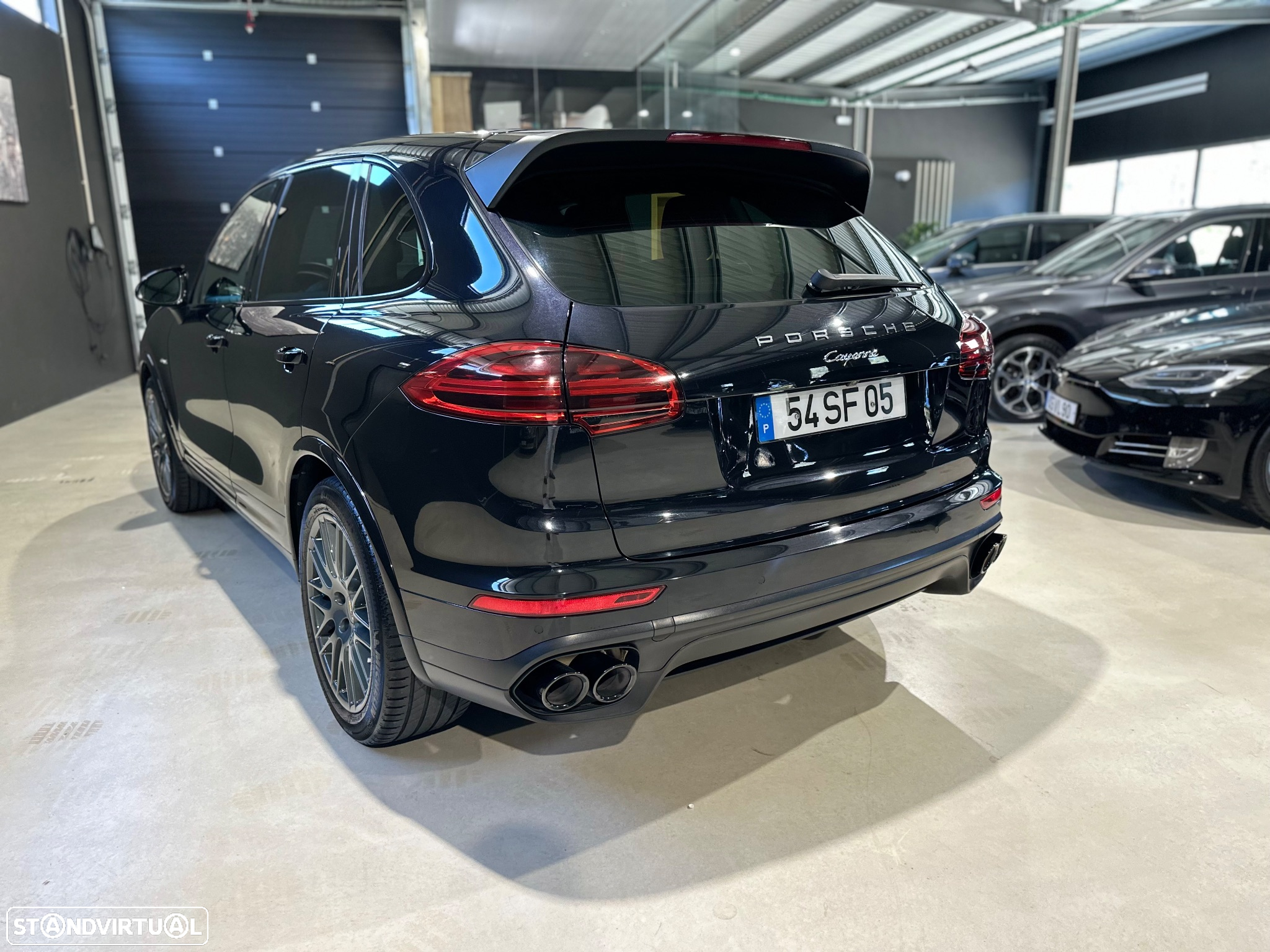 Porsche Cayenne Platinum Edition - 11