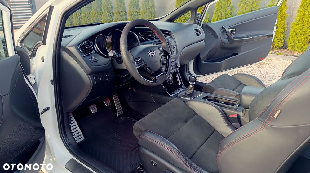 Kia ProCeed 1.6 T-GDI GT Edition 1 - 30