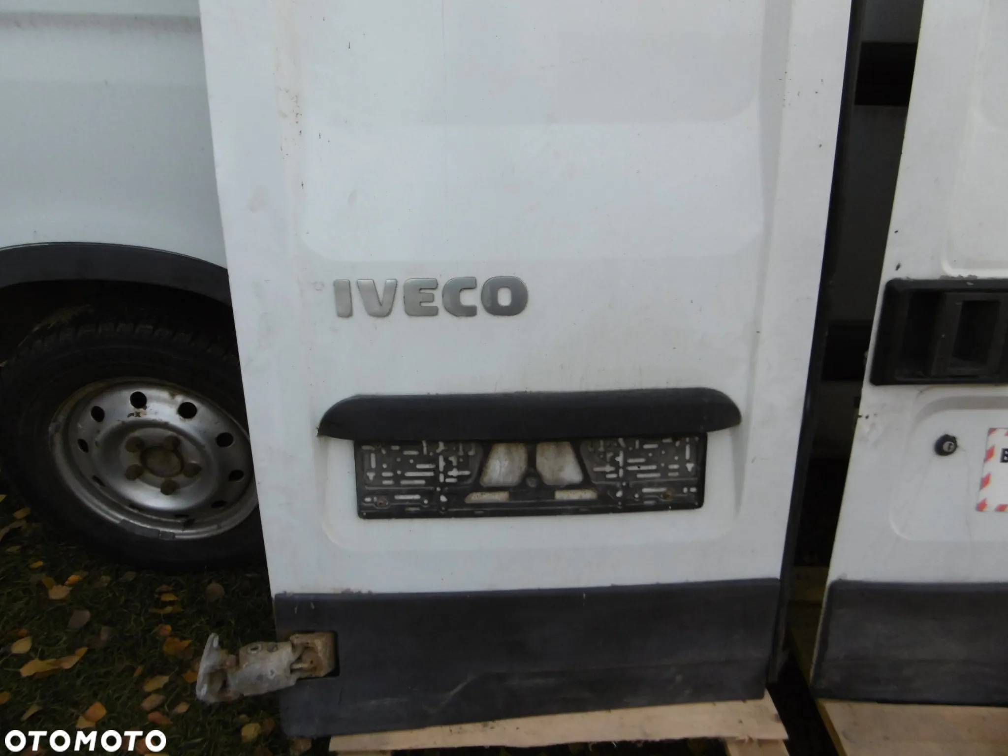 DRZWI TYLNE IVECO DAILY 2012 ROK - 4
