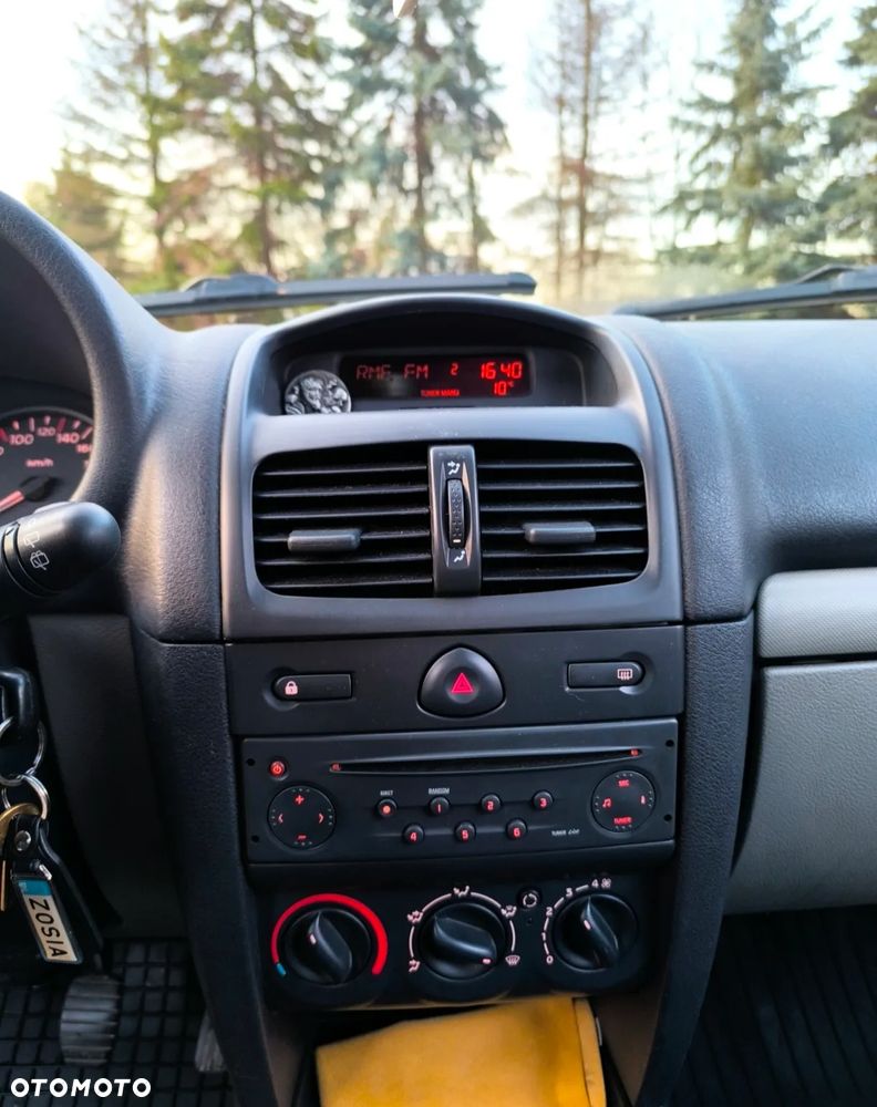 Renault Clio 1.2 Campus Access - 14