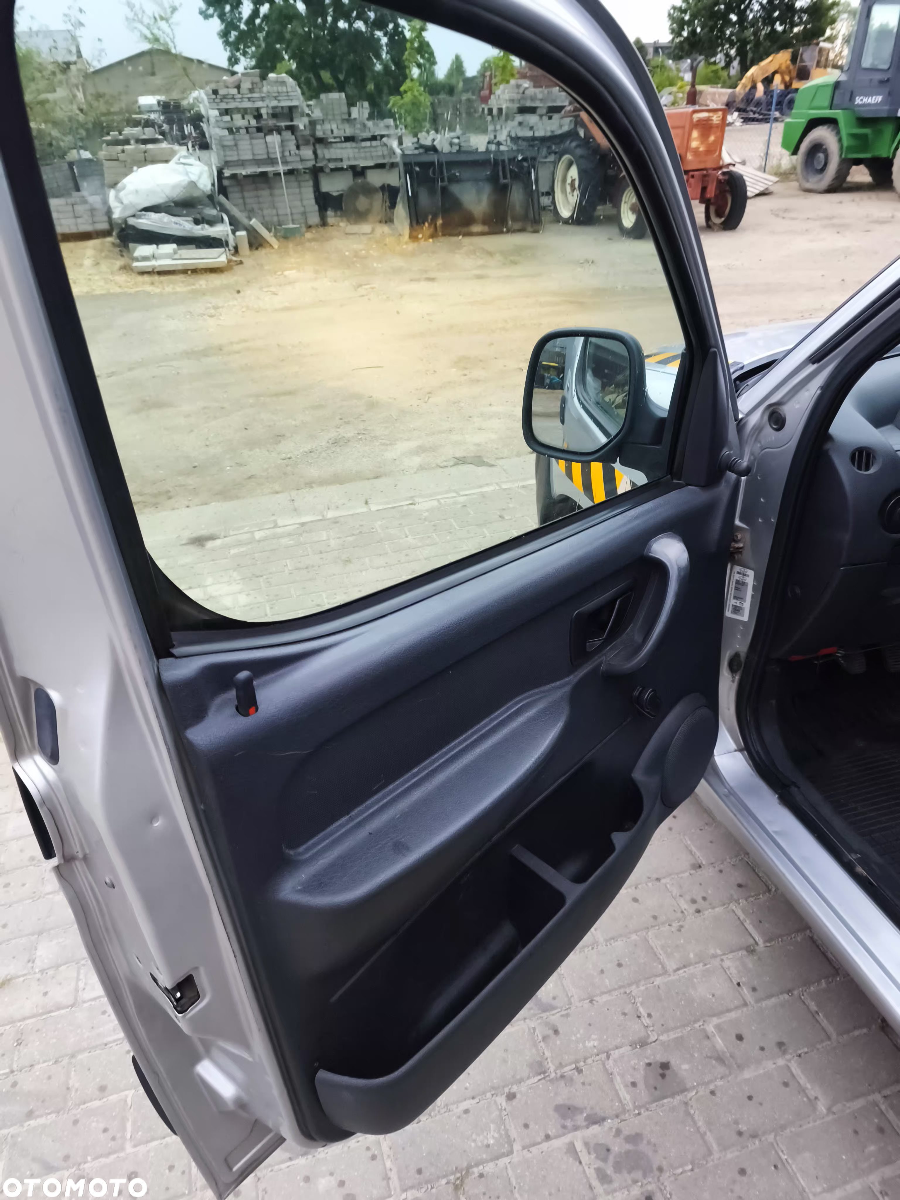 Citroën Berlingo II 1.6 HDi X - 18
