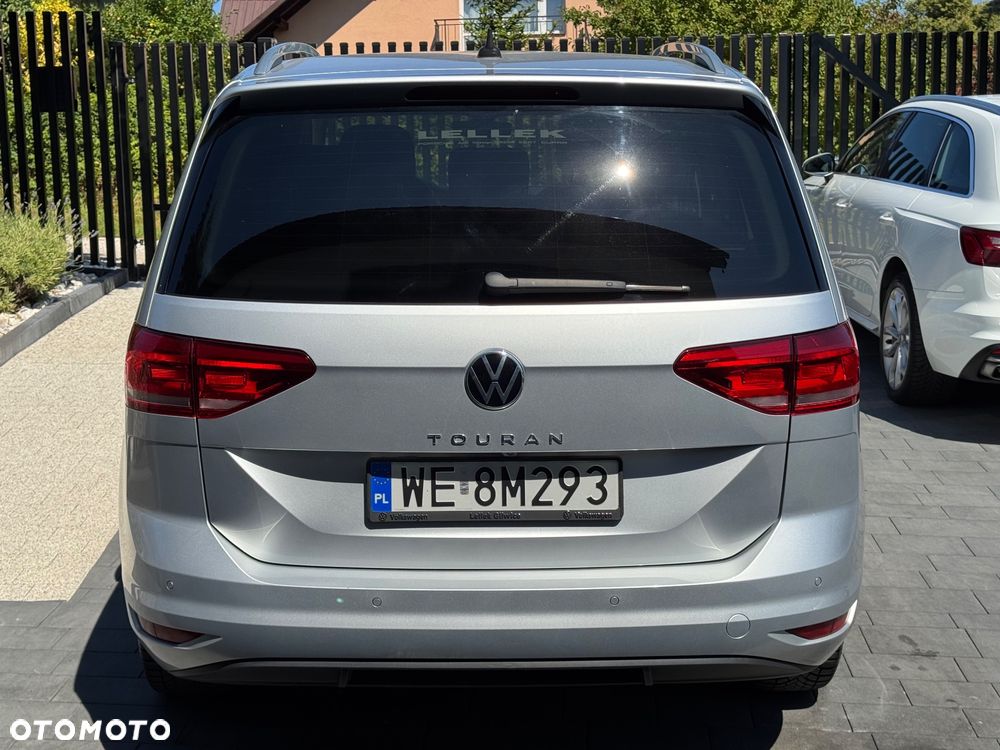 Volkswagen Touran - 5