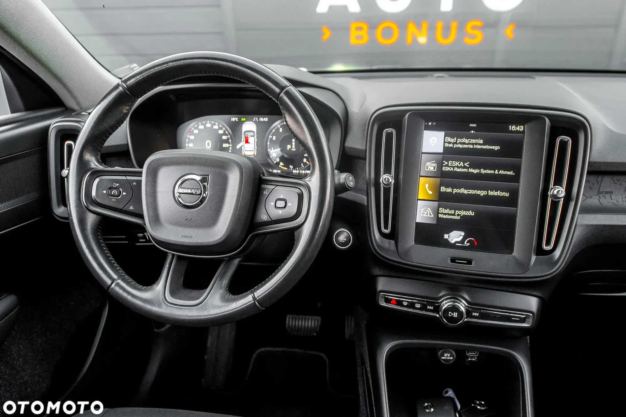 Volvo XC 40 - 18