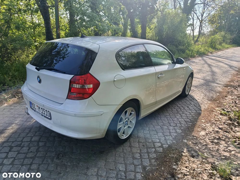 BMW Seria 1 118d - 5