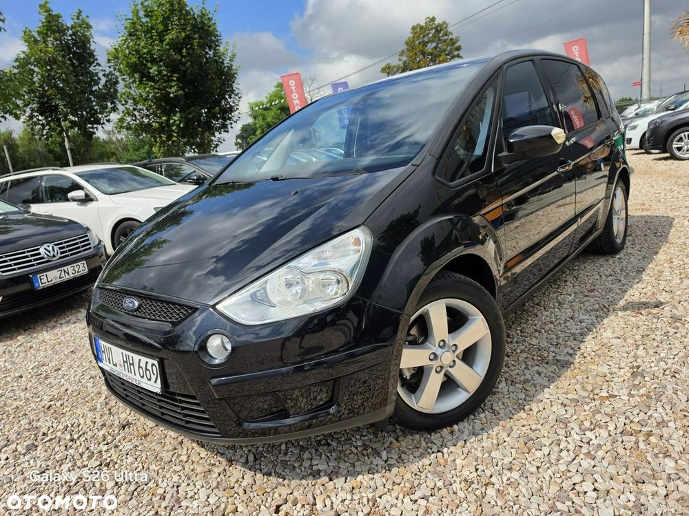 Ford S-Max - 13