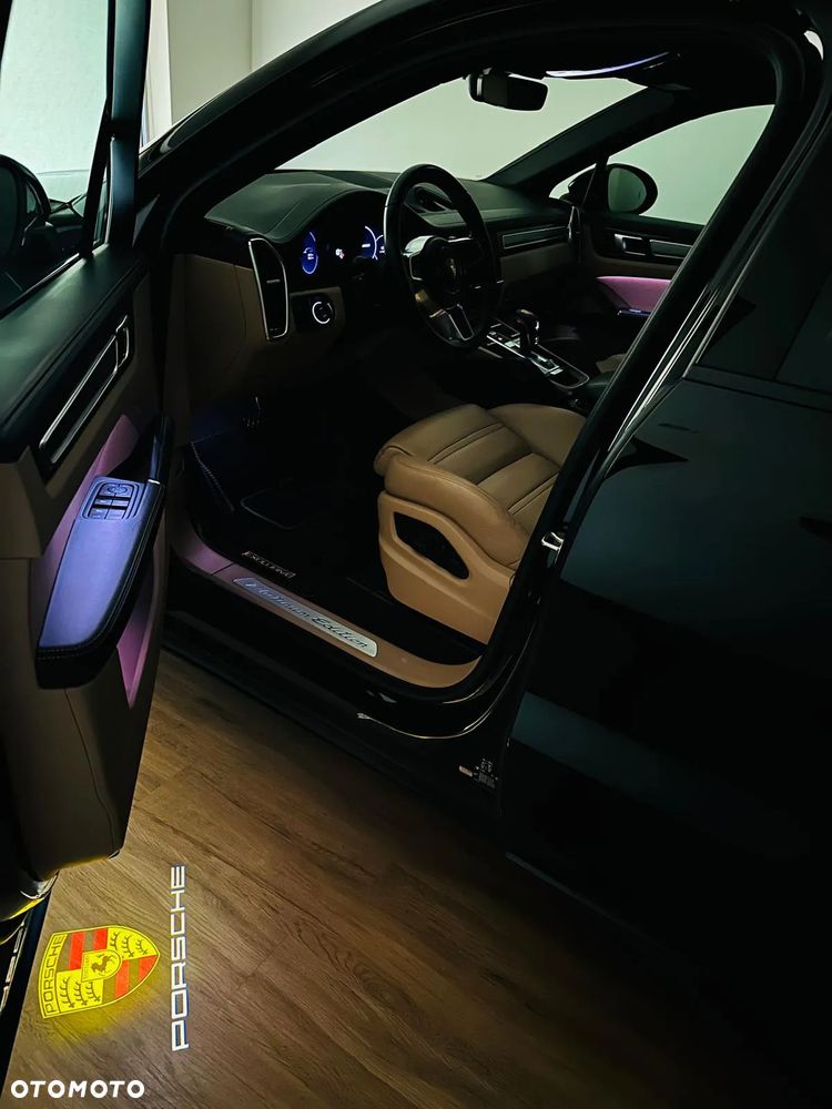 Porsche Cayenne - 20