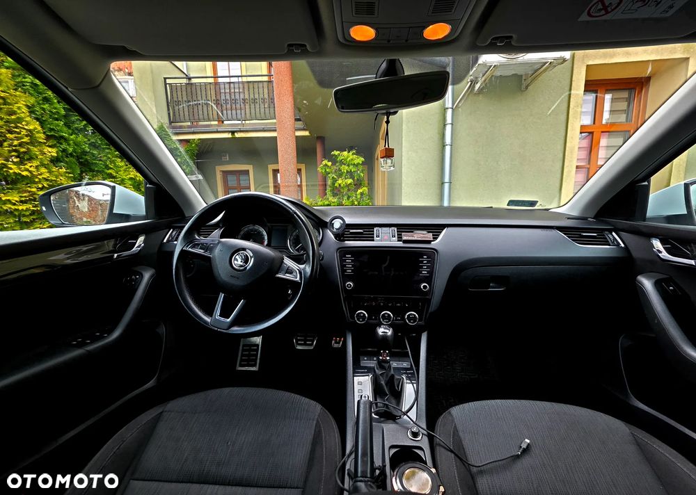 Skoda Octavia 2.0 TDI Style DSG - 4