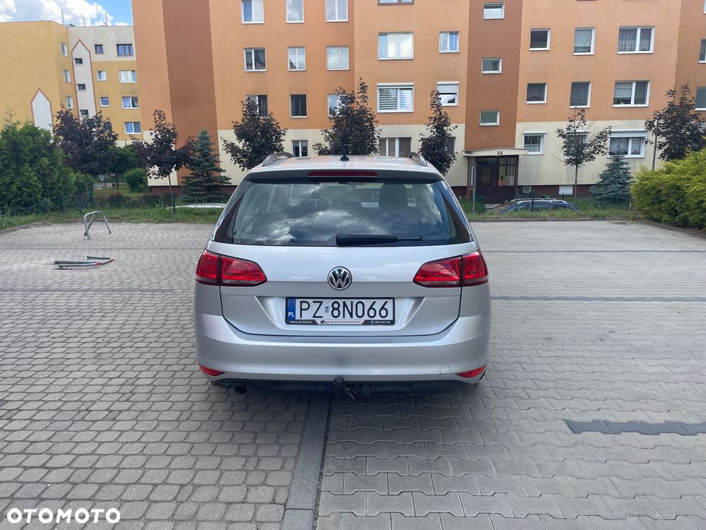 Volkswagen Golf 1.6 TDI BMT Comfortline - 12