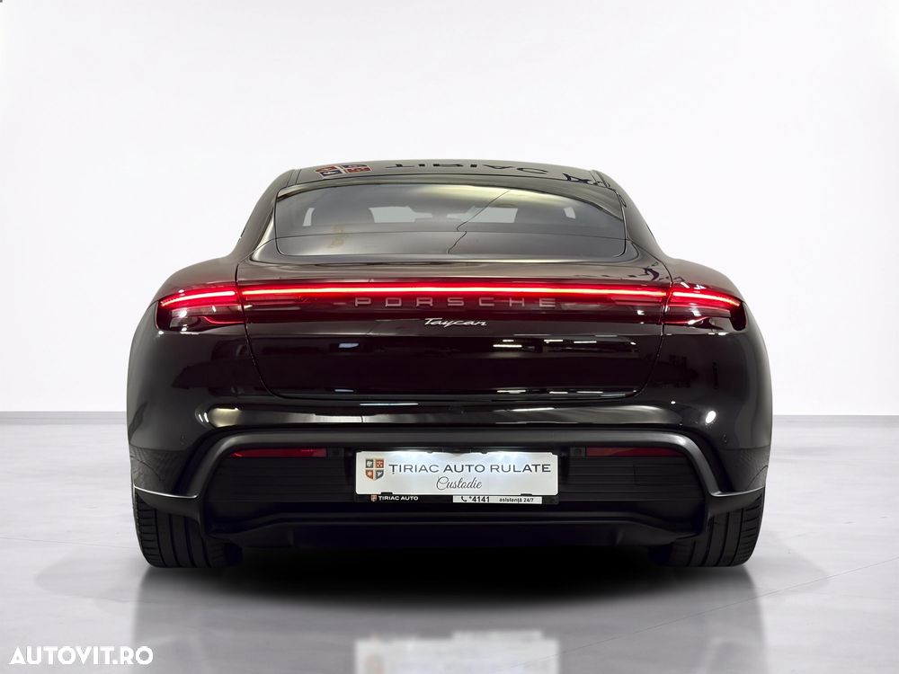 Porsche Taycan - 4