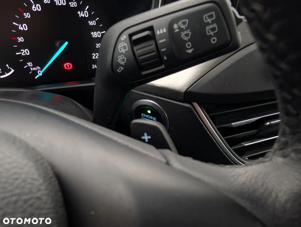 Ford Focus 1.5 EcoBlue Start-Stopp-System TITANIUM - 20