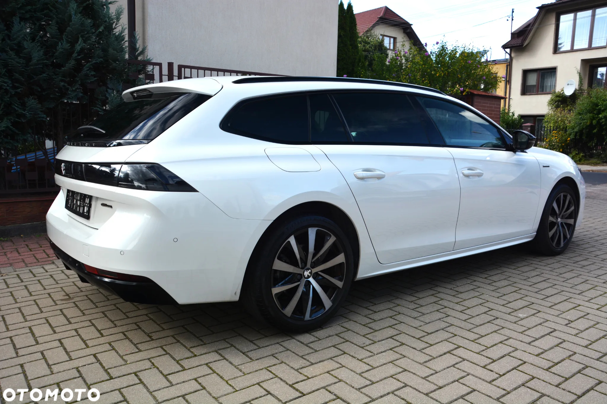 Peugeot 508 SW BlueHDi 180 EAT8 GT - 13
