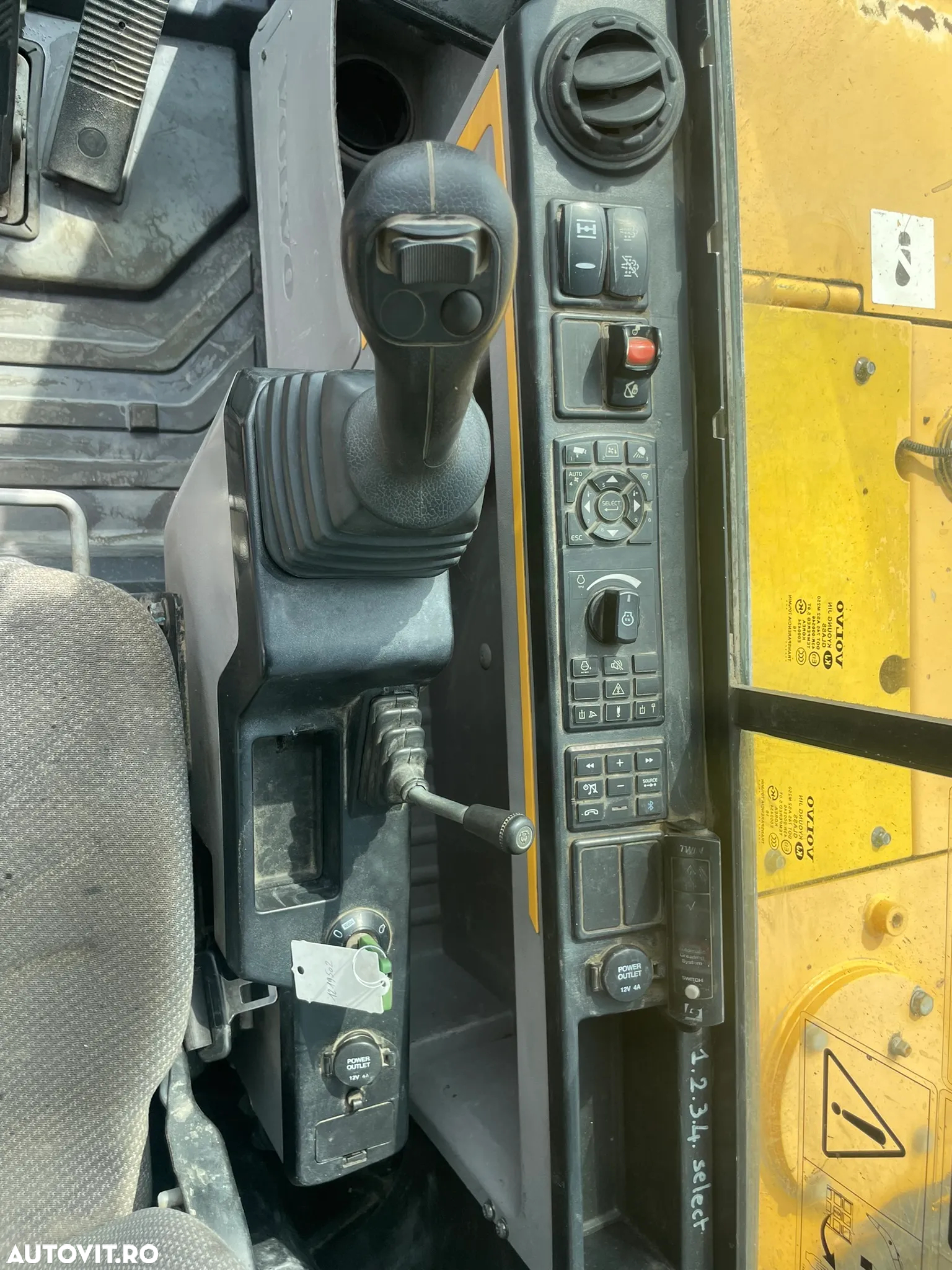 Volvo EW60E - 11