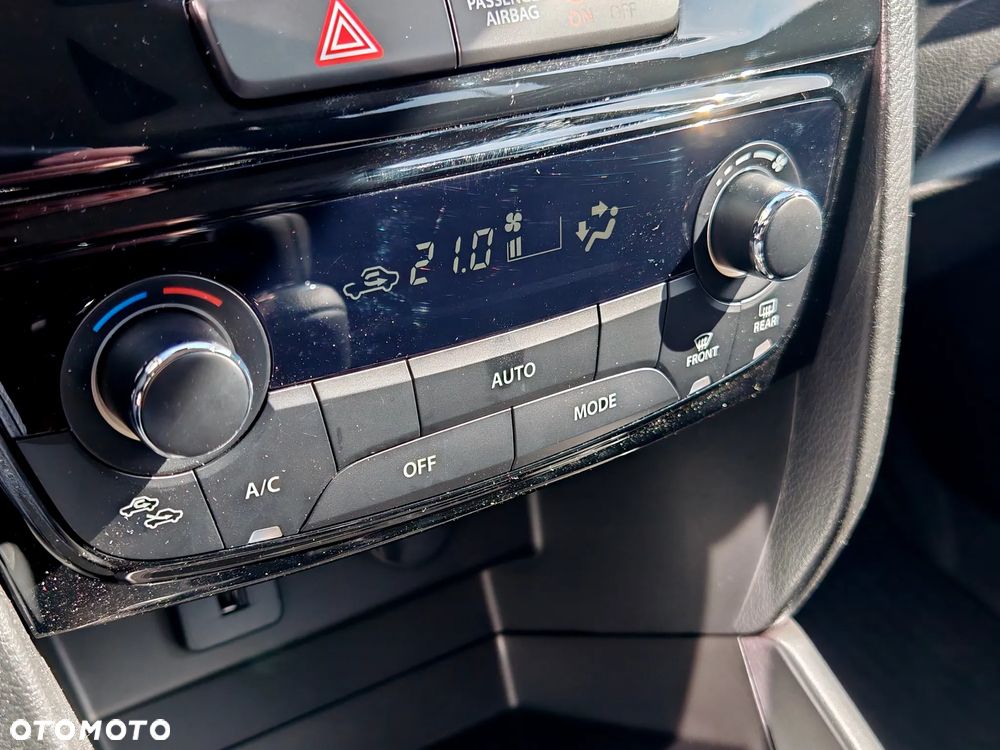 Suzuki Vitara 1.4 Boosterjet mHEV Elegance 2WD - 23