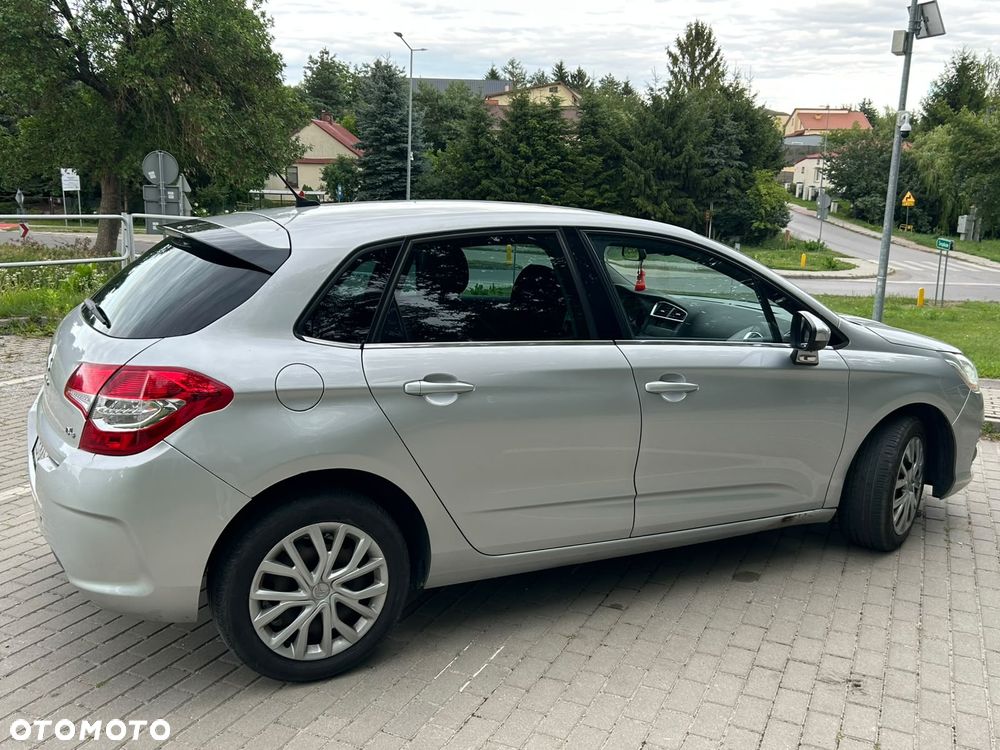 Citroën C4 1.6 HDi Attraction - 8
