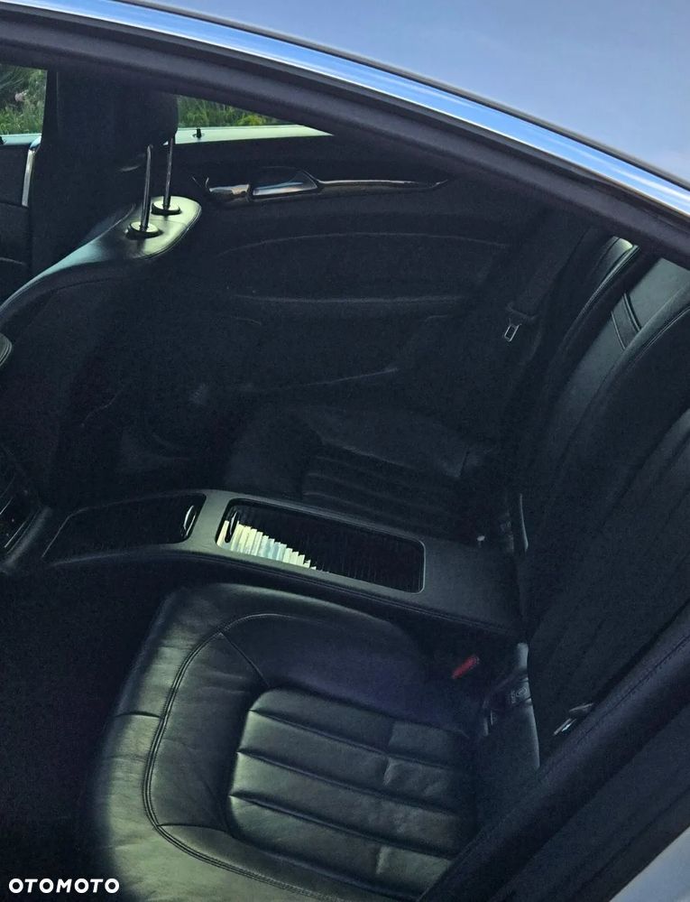Mercedes-Benz CLS - 11