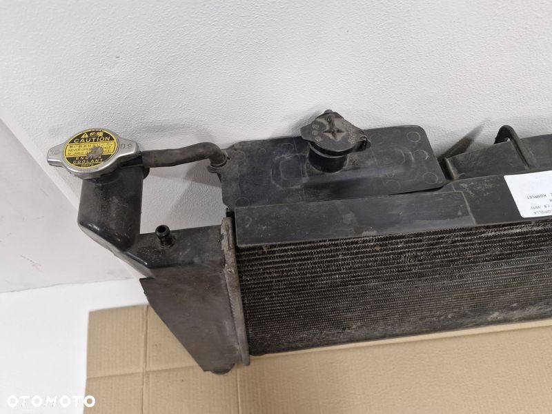 TOYOTA COROLLA VERSO 1 I 1.8 VVTI WENTYLATOR CHŁODNICA WODY KOMPLET - 5