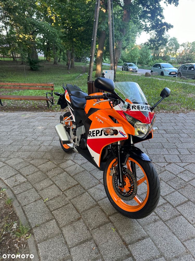 Honda CBR - 1
