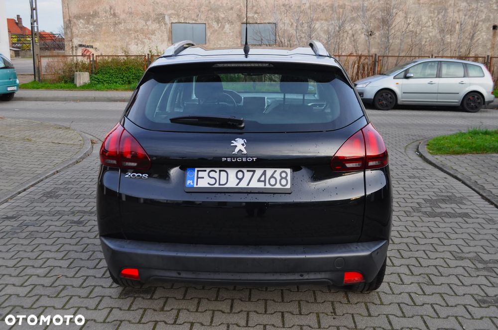 Peugeot 2008 1.2 Pure Tech Style S&S - 8