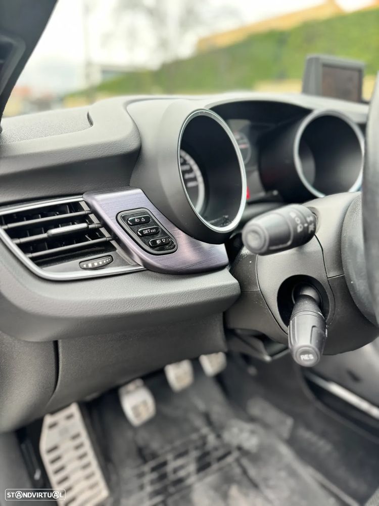 Alfa Romeo Giulietta 2.0 JTDM Distinctive - 21