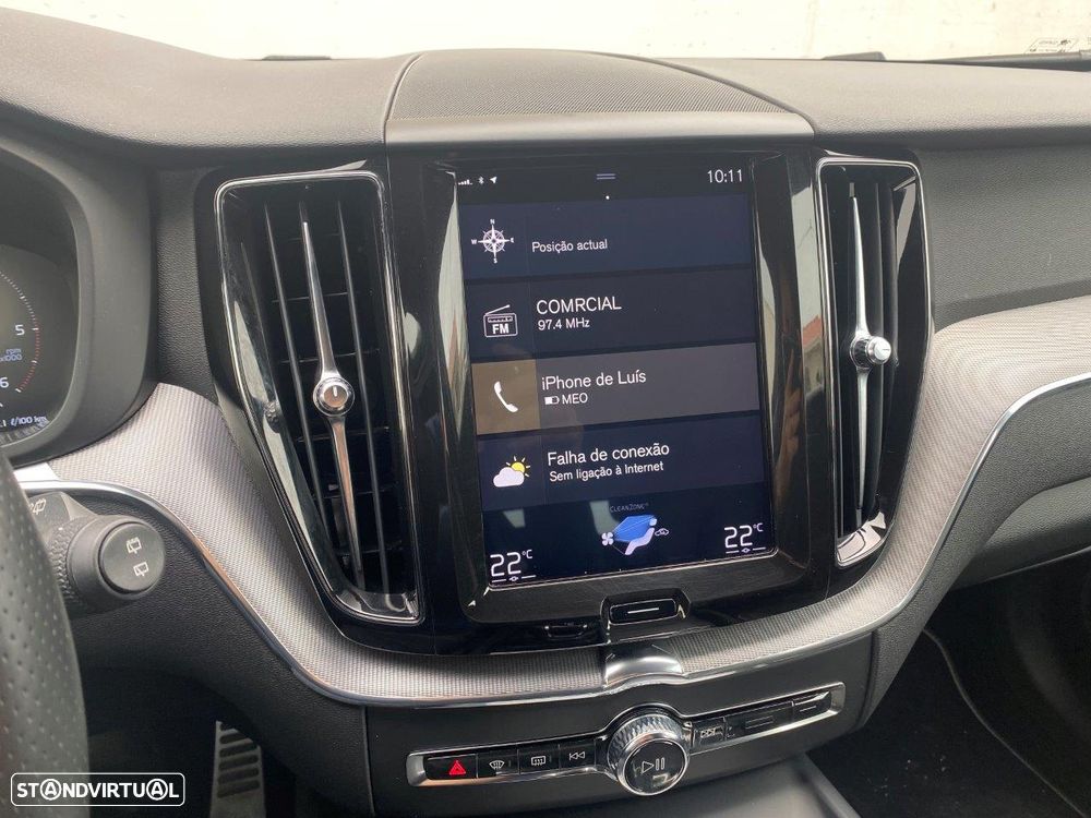 Volvo XC 60 2.0 D4 R-Design Geartronic - 21