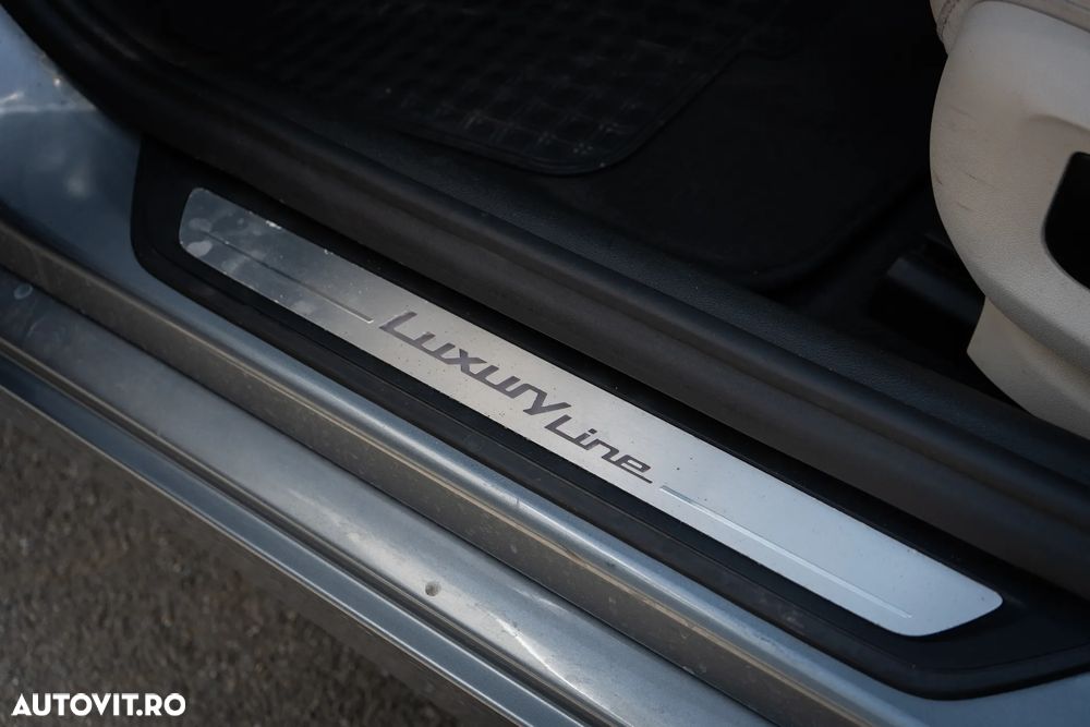 BMW Seria 5 540i xDrive AT - 38