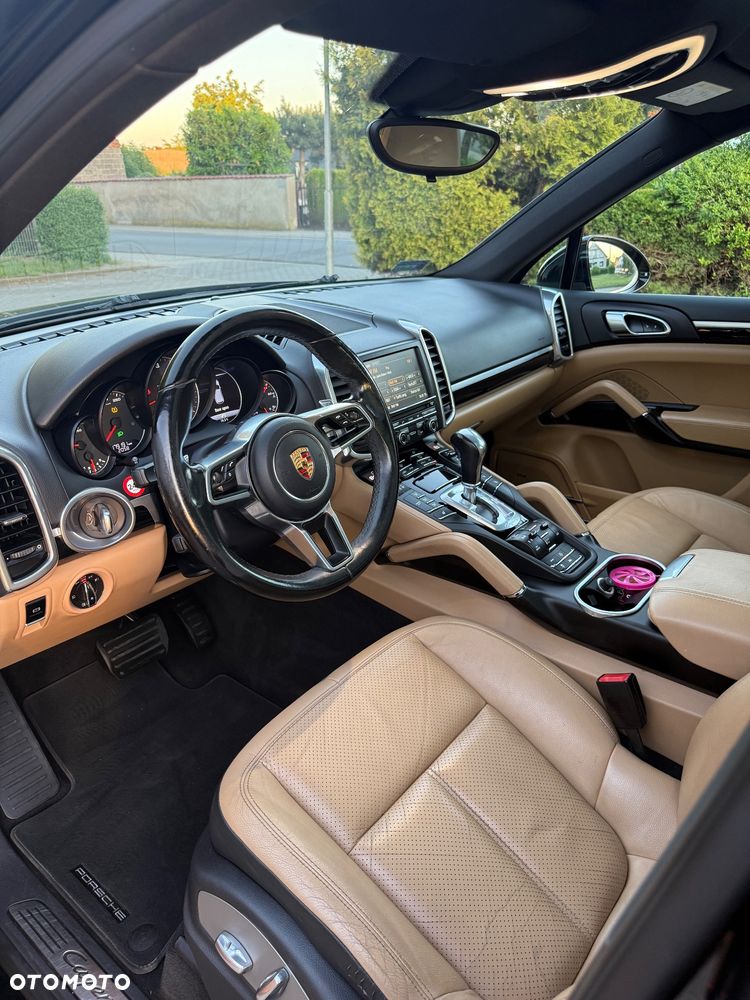 Porsche Cayenne Diesel - 11