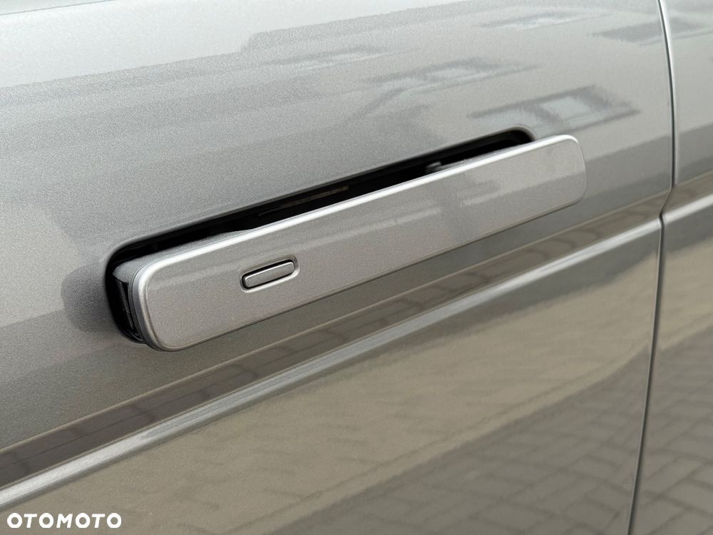 Land Rover Range Rover Evoque - 24