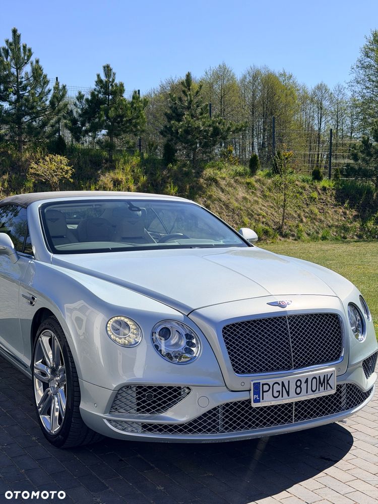 Bentley Continental GT V8 Convertible - 12