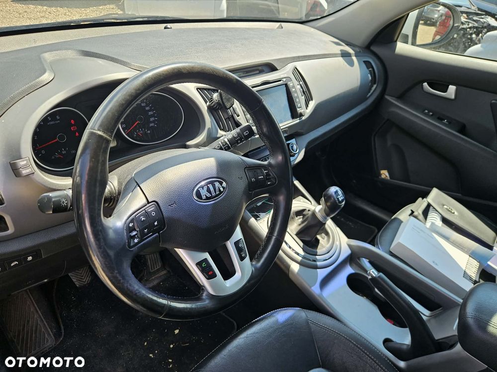 Kia Sportage 1.7 CRDI 2WD Dream-Team Edition - 3