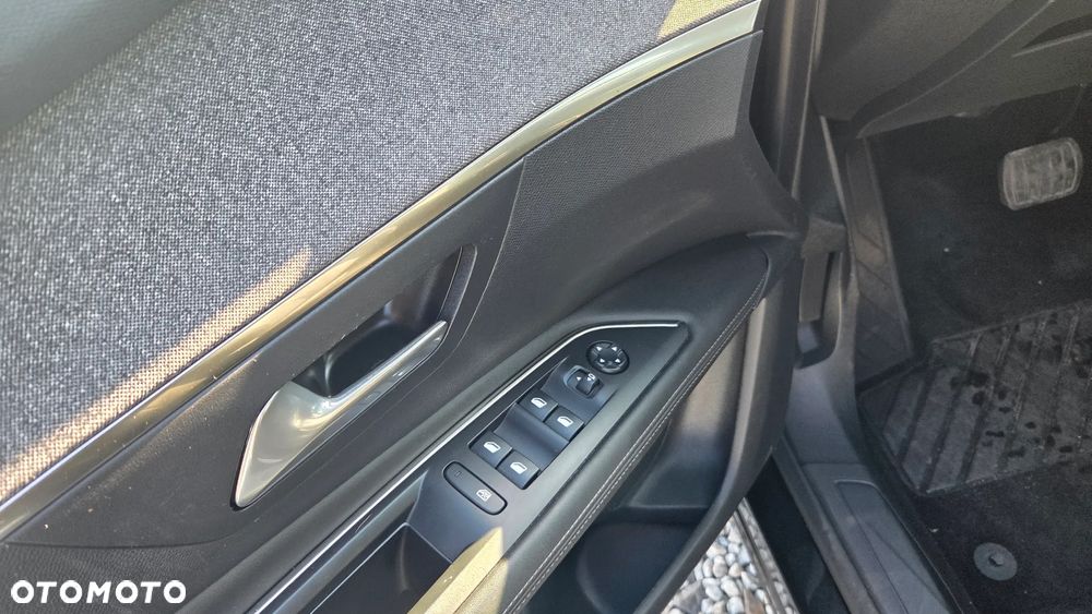 Peugeot 3008 BlueHDi 130 Stop & Start EAT8 Allure Business-Paket - 21