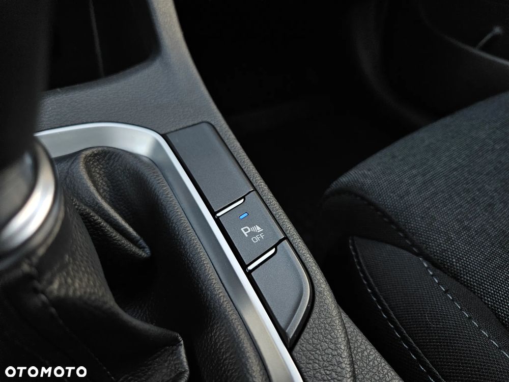 Hyundai i30 1.5 DPI Smart - 33
