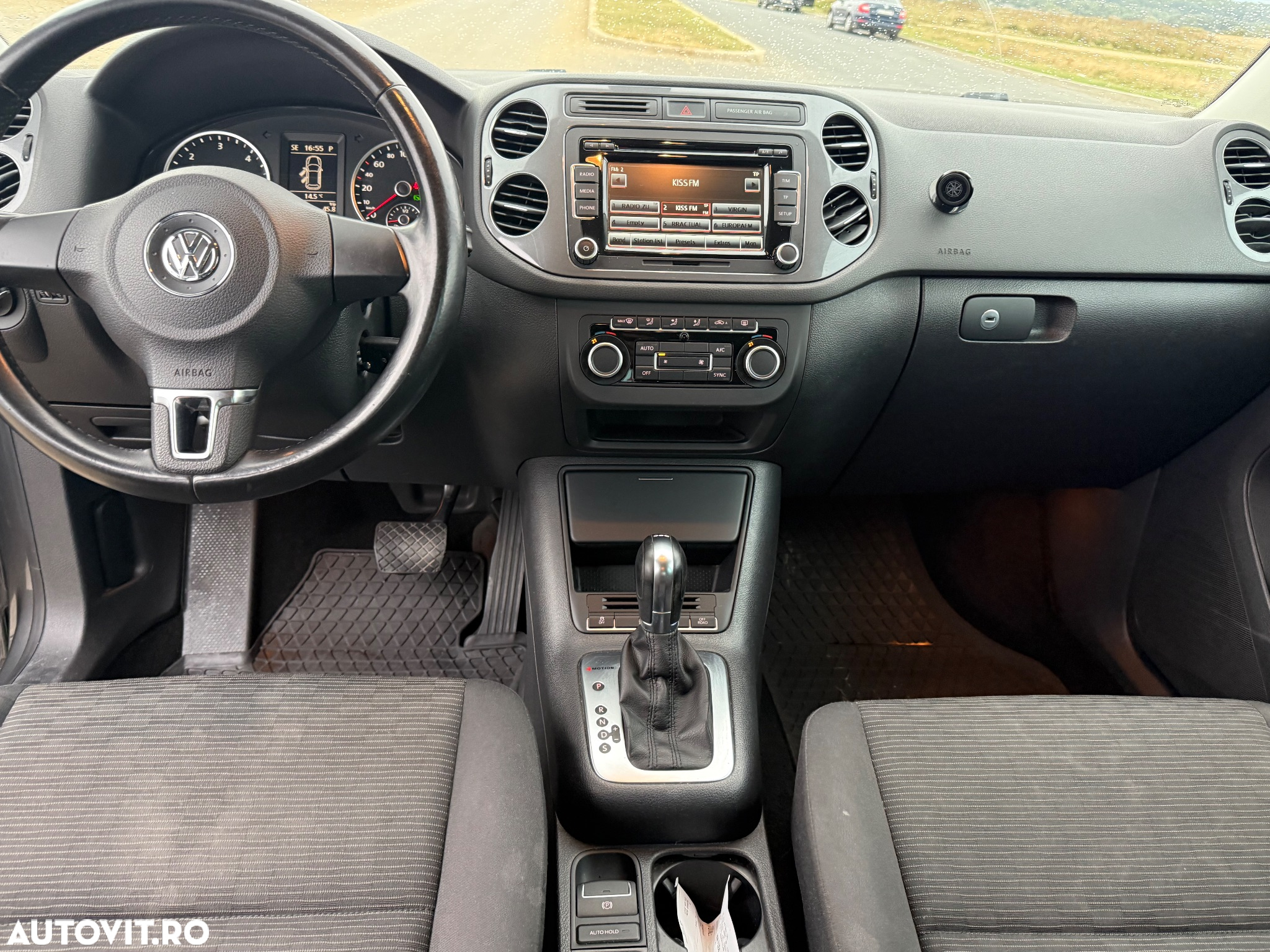 Volkswagen Tiguan 2.0 TDI 4Motion DSG Sport & Style - 8