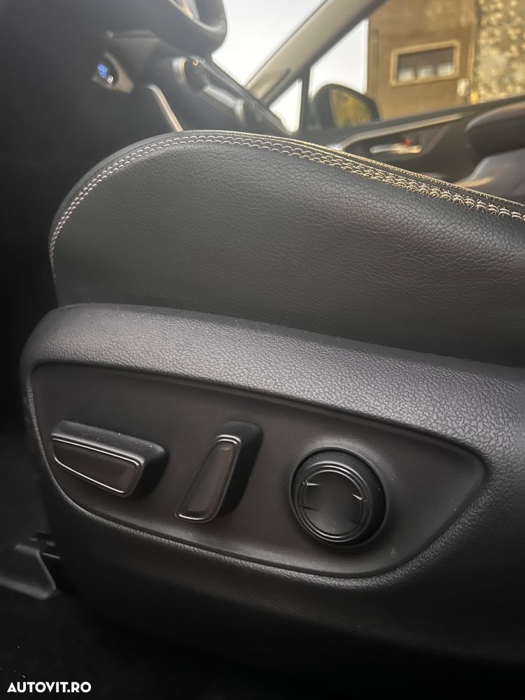 Toyota RAV4 2.5 Hybrid VVT-iE 4x4 Luxury - 24