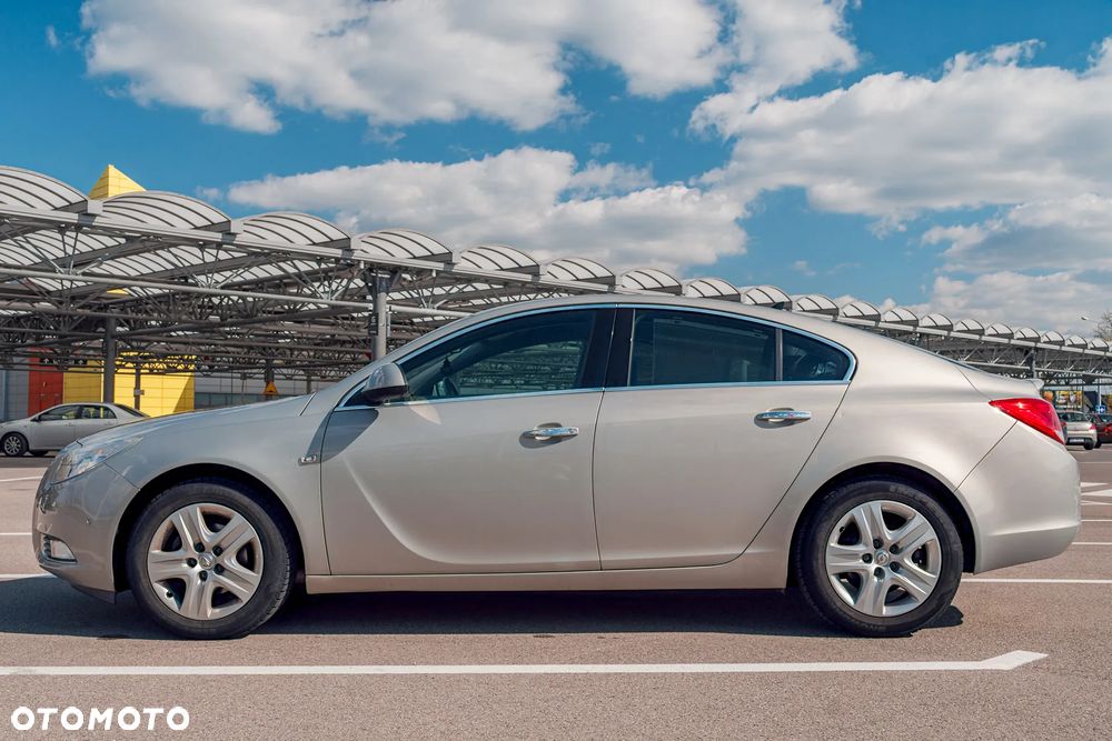 Opel Insignia 2.0 CDTI - 8