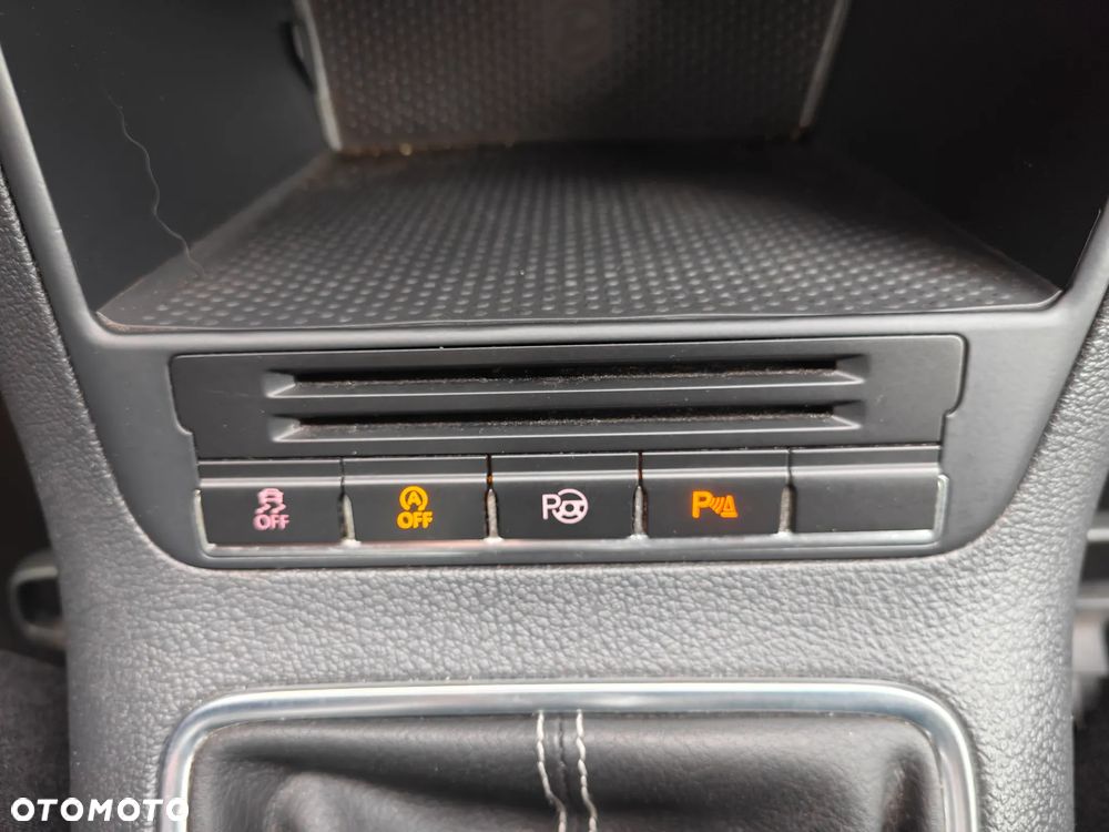 Volkswagen Tiguan 2.0 TDI DPF BlueMotion Technology Sport & Style - 29