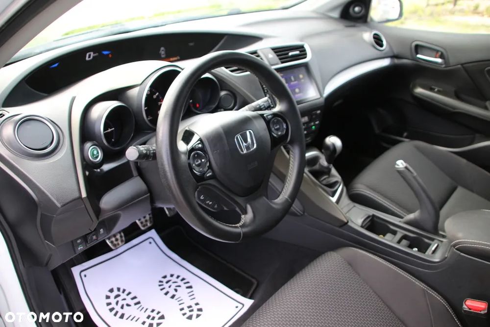 Honda Civic Tourer 1.8 i-VTEC Style Edition - 20