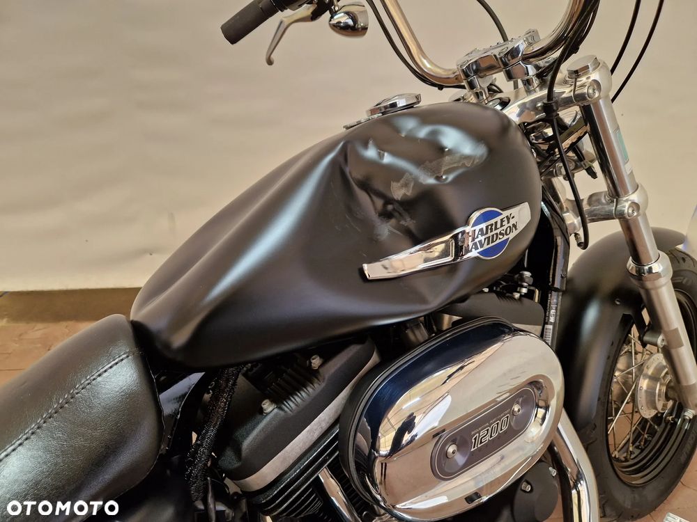 Harley-Davidson Sportster Custom 1200C - 29