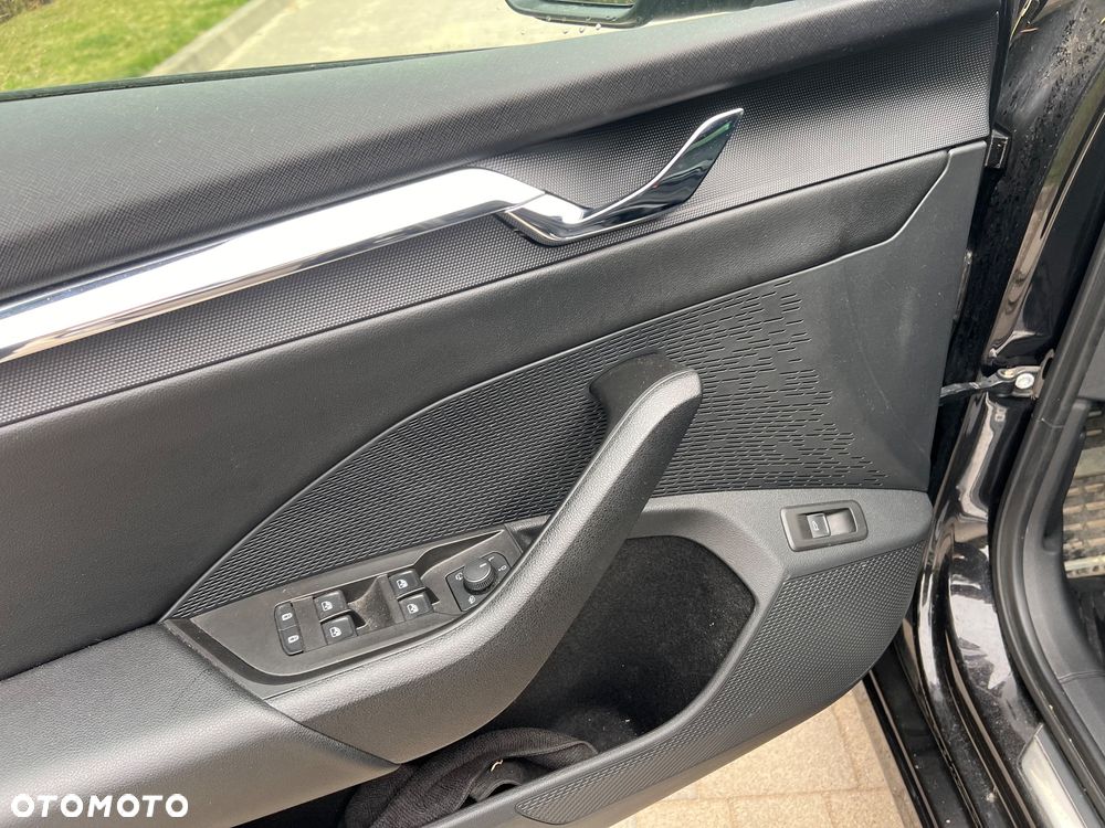 Skoda Octavia 1.5 TSI ACT Sportline - 11