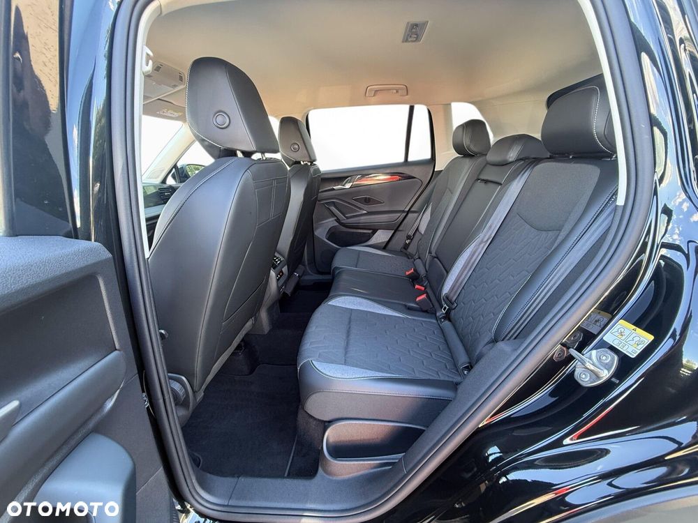 Volkswagen Tiguan - 32