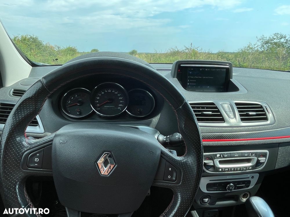 Renault Megane 1.5 dCi EDC Olympic - 8