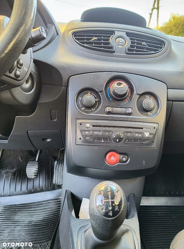 Renault Clio 1.5 dCi Campus - 9