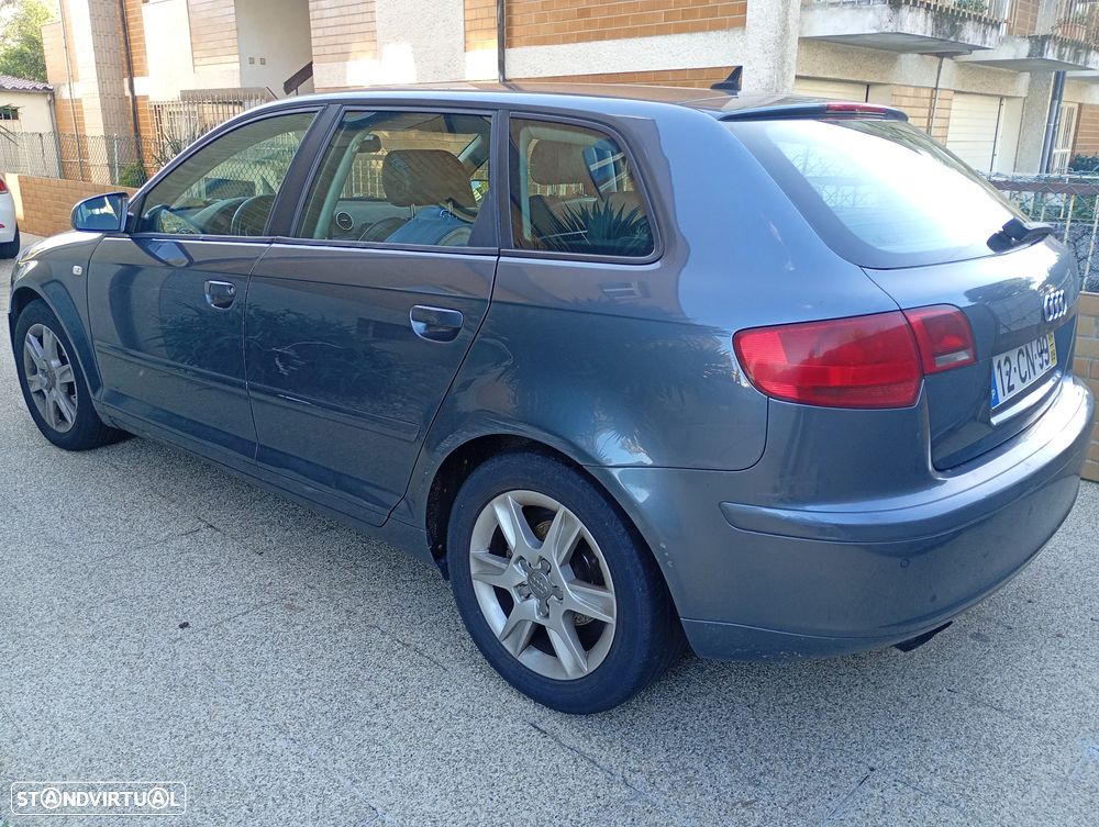 Audi A3 Sportback 2.0 TDi - 4